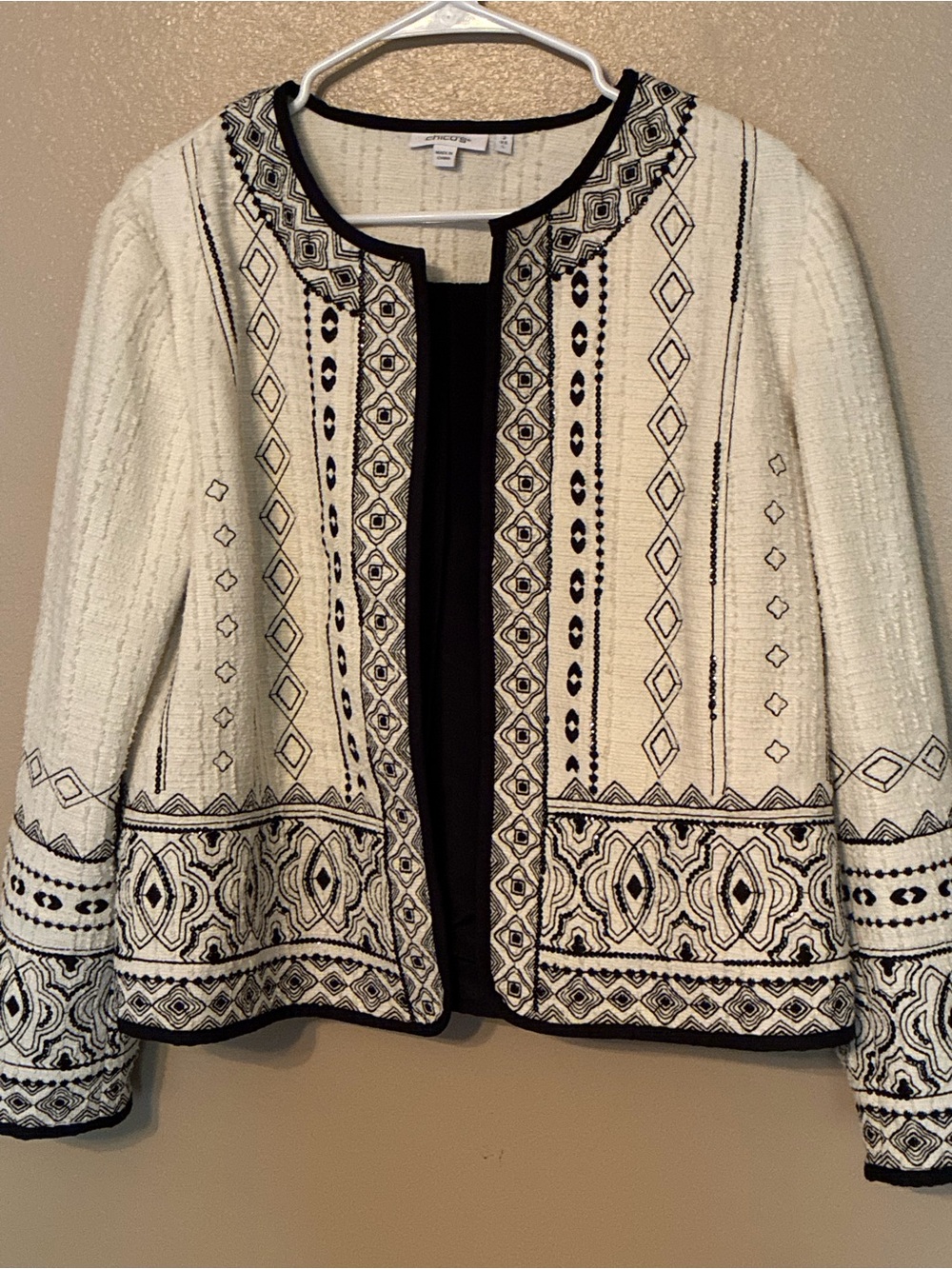 Chico’s Ivory & Black Tweed Embroidered Sequin Open Jacket Blazer Size 2 Or L